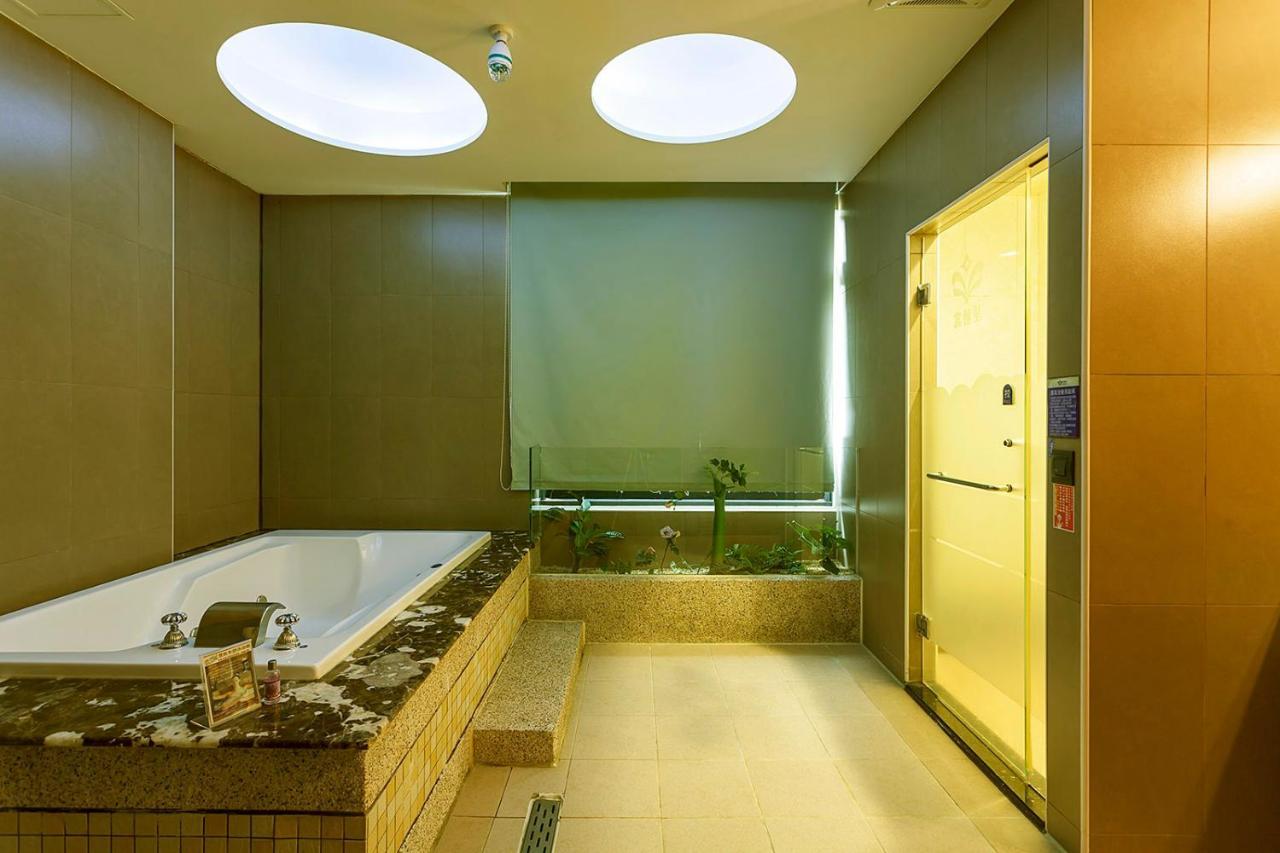 Pgs Motel Кийлунг Екстериор снимка