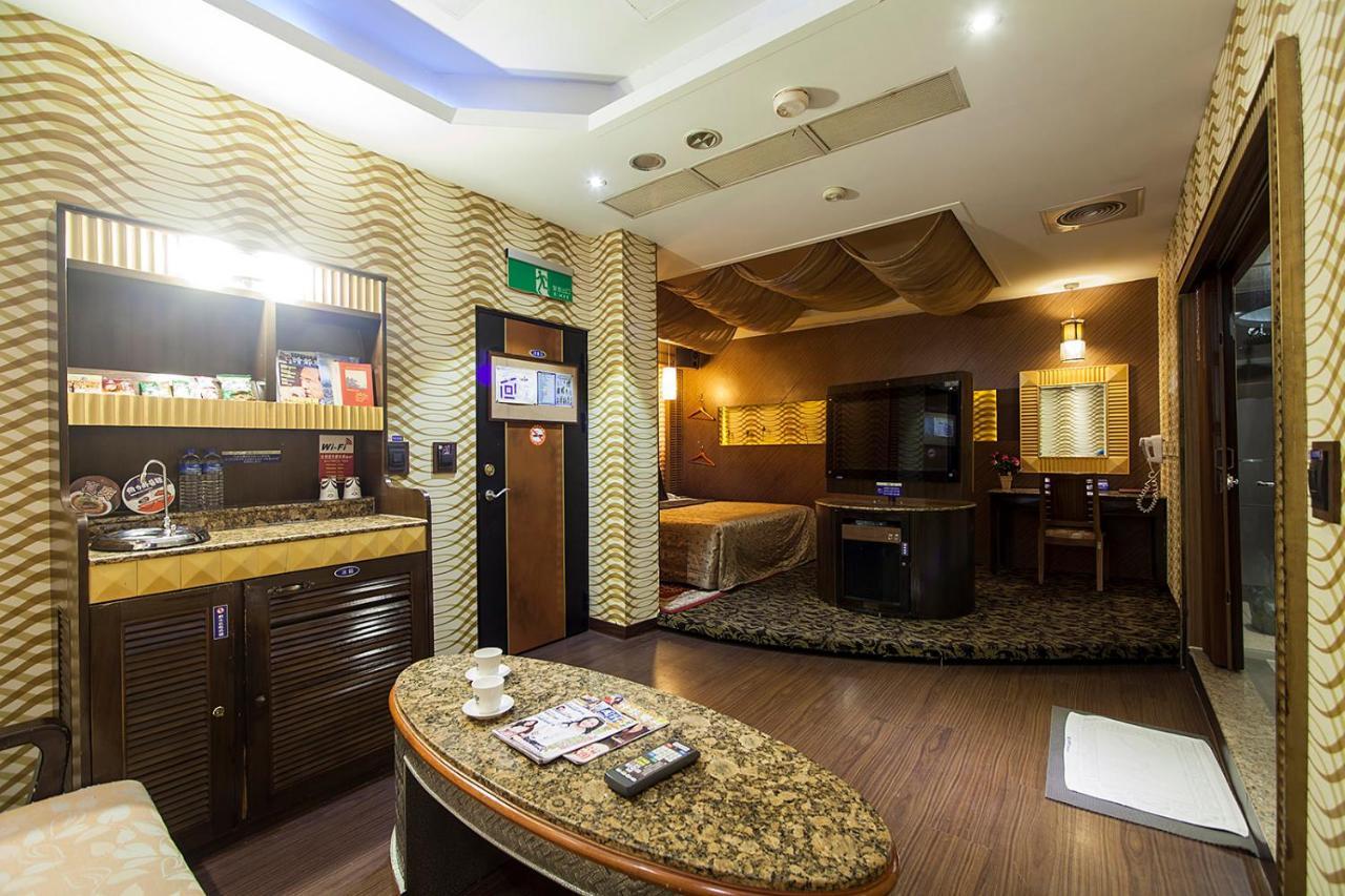 Pgs Motel Кийлунг Екстериор снимка